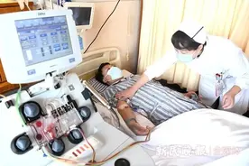 上海首例！罕见病双胞胎患儿获捐献造血干细胞救治图片