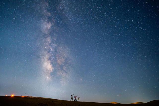 2025宁夏英仙座流星雨狂欢夜：五大观星目的地等你来打卡