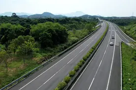 滚动｜五一假期临近，江苏高速公路总体运行平稳，部分入口关闭图片