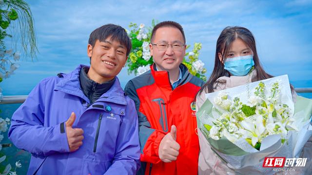 燃爆张家界七星山！荒野求生热门选手“林北”1520景点深情告白 成功锁定一生挚爱