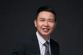 北京市人大代表辛利军：推动电动自行车线上销售和上牌一站式服务图片