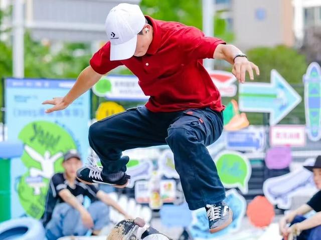 2025超级马路松喊你来会展北路“玩岛”~还有“五月天”、酒博会、国际赛事等你嗨