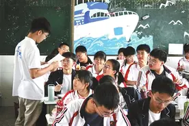 在祖国和人民最需要的地方教书育人图片