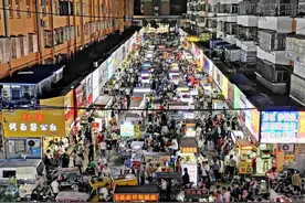 “绿巨人”带火滕州夜市 夜经济释放更大活力图片