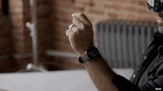 苹果Vision Pro首波测评来了——一款打着AR旗号的VR头显？图片