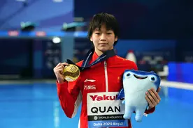 全红婵世锦赛女子10米台夺金，拿下跳水生涯金牌大满贯图片