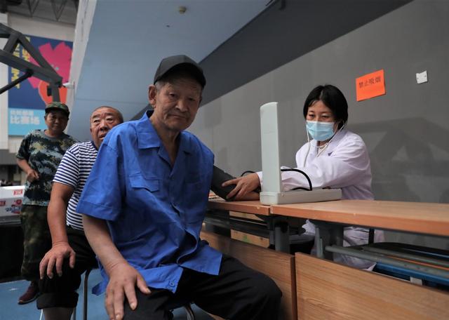 探访北京市平谷区体育中心安置点