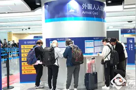 昆明长水国际机场2024年出入境人员达297万人次图片