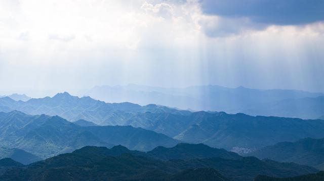 如临仙境！当淄博潭溪山邂逅丁达尔效应