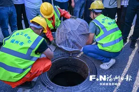 井盖哐当响 “消音术”一招破解图片