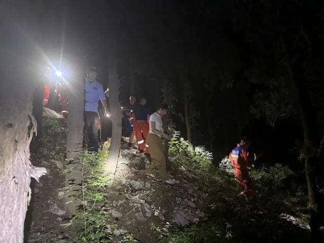 跟着短视频去爬山？已老实