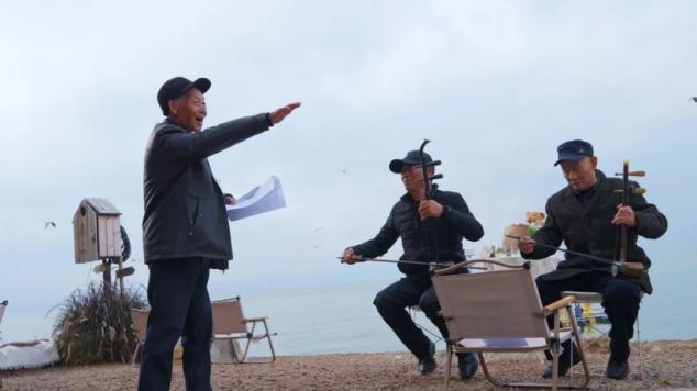 绝了！一汪清水引鱼回，美到出圈还能赚钱丨只此青绿 江山答卷