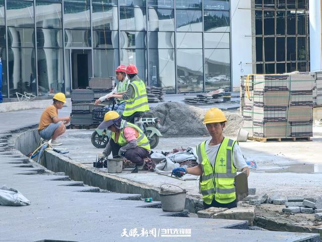 黄果树游客服务中心项目预计国庆节投用 | 大抓项目看进度