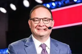 放弃3年2000万薪资 NBA名记Woj官宣从新闻界退休图片