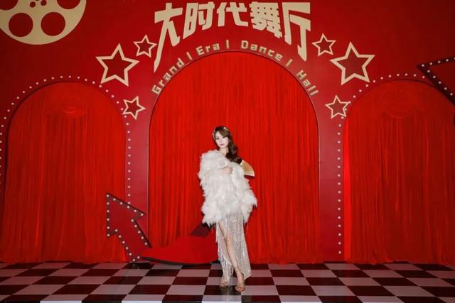 就今天！巅峰日夜狂欢开启！