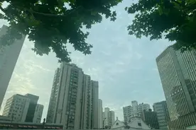 直冲31℃！上海今天近期最热，转折马上来了：两次降温降雨，最高仅25℃图片