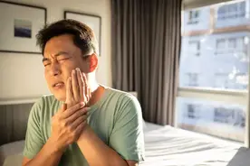 “静”享健康丨牙齿遇冷遇热、咬物酸痛，一定是蛀牙吗？图片