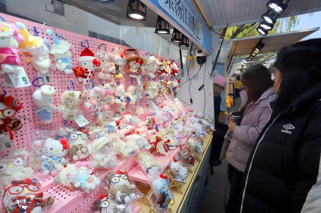 江苏苏州：逛文创市集 游平江古街