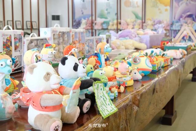 网红零食、秋季限定味道……东莞这个小镇，“吃定了”！