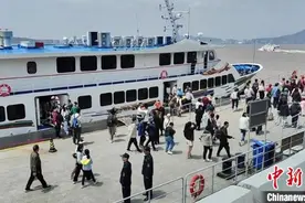 “五一”假期浙江普陀山水上客运量预计达60万人次图片