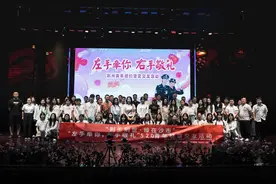 “左手牵你 右手敬礼”荆州青年相约警营交友活动顺利举行图片