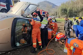 遇到车辆事故、落水该怎么逃生？杭州消防员：这些“神器”别忘图片