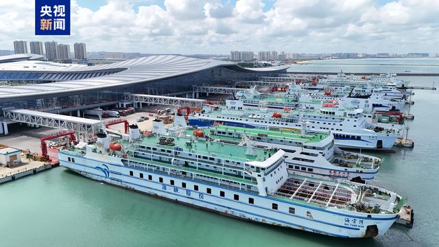 受台风影响琼州海峡客滚停运
