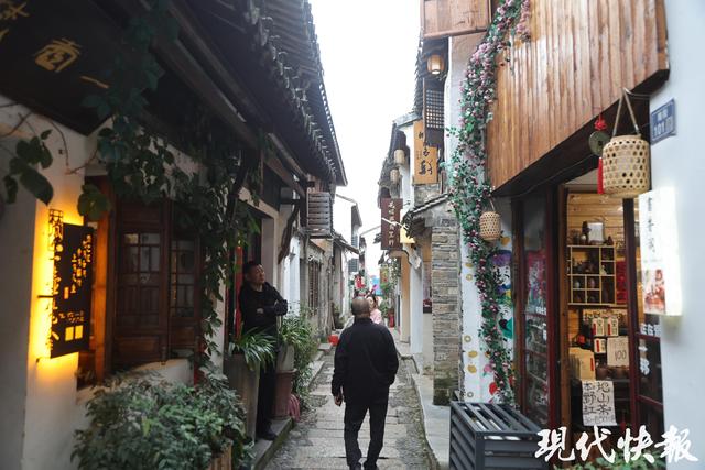 2025年全国地方媒体总编辑看无锡｜古街新生，渐进式更新酿出紫砂文旅新香