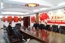 刑满释放后，他第一时间来到检察院……图片