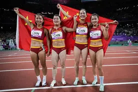 江苏省体育局训练中心运动员袁琦琦助力中国女子接力队夺得第19届亚运会冠军图片