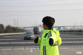 ​这些路段、收费站等实施交通管制！青岛高速交警发布2025年春运出行指南图片