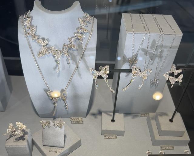 “疯狂”的金属：黄金年内超50次创新高，涨幅最大的是钨