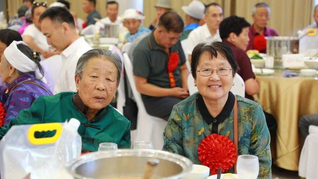 苏尼特左旗“羊”名天下·千叟宴开幕！为400名老人同台贺寿