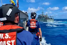 英媒炒作美海岸警卫队在基里巴斯附近登上中国渔船，但没发现任何问题图片