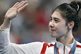 张雨霏拼下女子100米蝶泳铜牌，覃海洋男子100米发挥失常排第七图片
