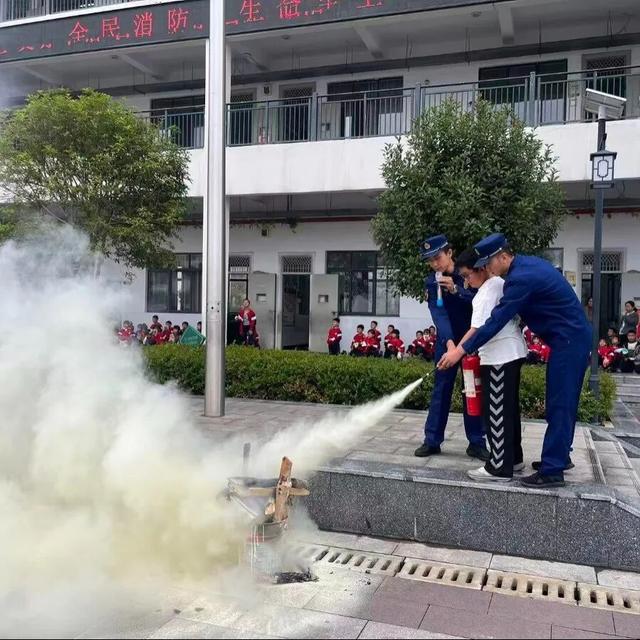 直播预告丨蓝焰护万家，相约榆树湾一起“电”亮平安！还有消防小熊送不停