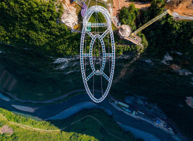 一步惊心，一步仙境，在云端邂逅“天空之城”