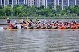 福建长乐：龙舟竞渡  释放文旅活力图片