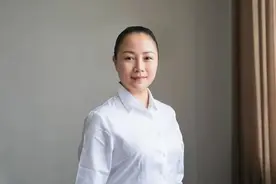 羿莎任长沙市一中校长图片