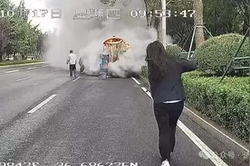 济南白马山隧道突发，这一幕刷屏了图片