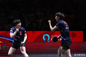 王曼昱/蒯曼完胜欧洲跨国组合 多哈世乒赛国乒以四冠收官图片