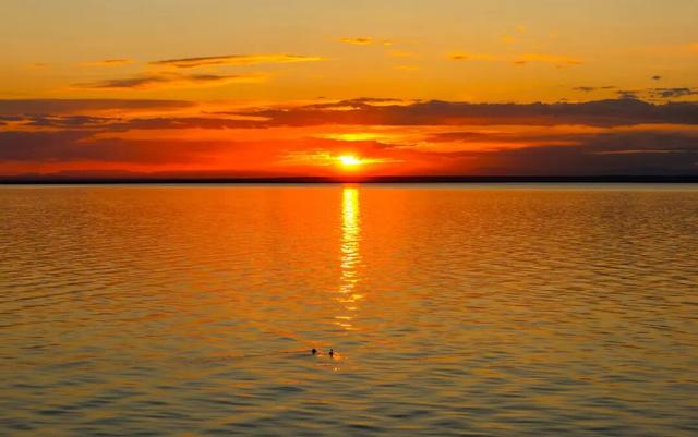 【央媒聚焦丨学习强国】生态中国·幸福画卷丨乌尔禾的云