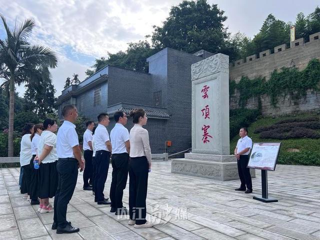 “书记+网红达人”摆“龙门阵” 川渝毗邻党建赋能文旅发展