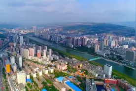 “让黄河成为造福人民的幸福河”——习近平总书记引领推动黄河流域生态保护和高质量发展纪实视频封面