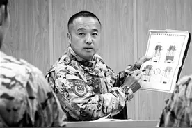 老兵离队前的精彩一课图片