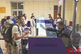 世界上海拔最高口岸迎来常年开放图片