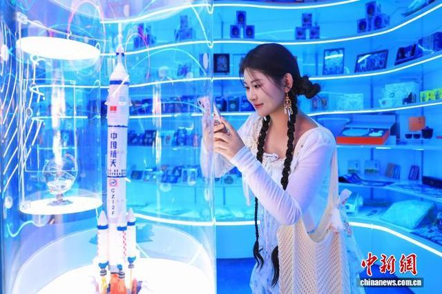 航天IP文创孵化擦亮酒泉“古今飞天”名片