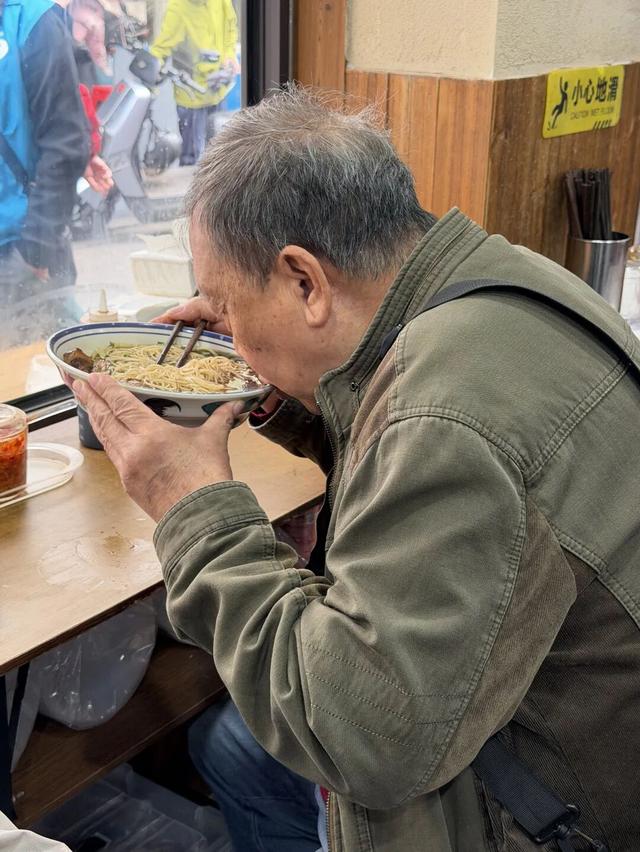 上马墩：好胖人的一条街