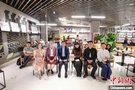 海外翻译家与中国作家共议“译作者的任务”图片