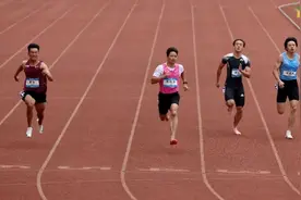 “真跑不动了”，35岁苏炳添遗憾弃权图片